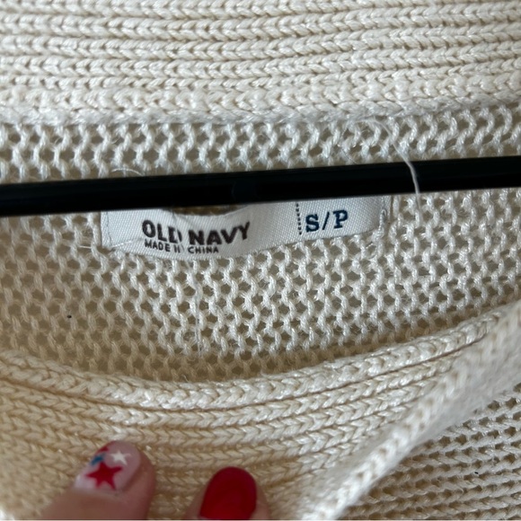 Old Navy Cream, Neutral Women's 3/4 Sleeve Oversized Cropped Crew Neck Sweater - Picture 2 of 5